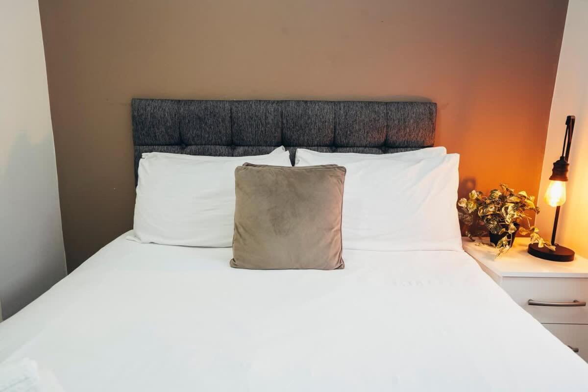1Br City Centre Apt, Self Check In, Wifi, By Derbnb Шефилд Экстерьер фото