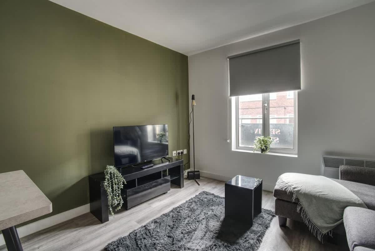 1Br City Centre Apt, Self Check In, Wifi, By Derbnb Шефилд Экстерьер фото